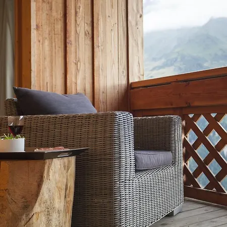 Hotel Chalet White Eden